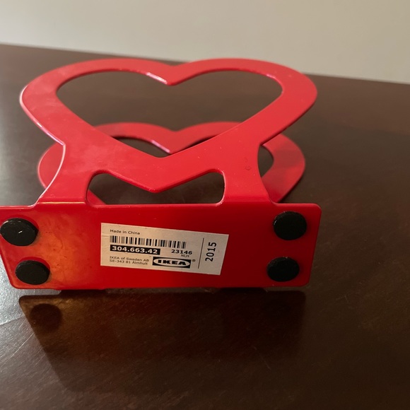 IKEA Vinter Valentine's Day Red Heart Shaped Metal Napkin Holder - Picture 4 of 4